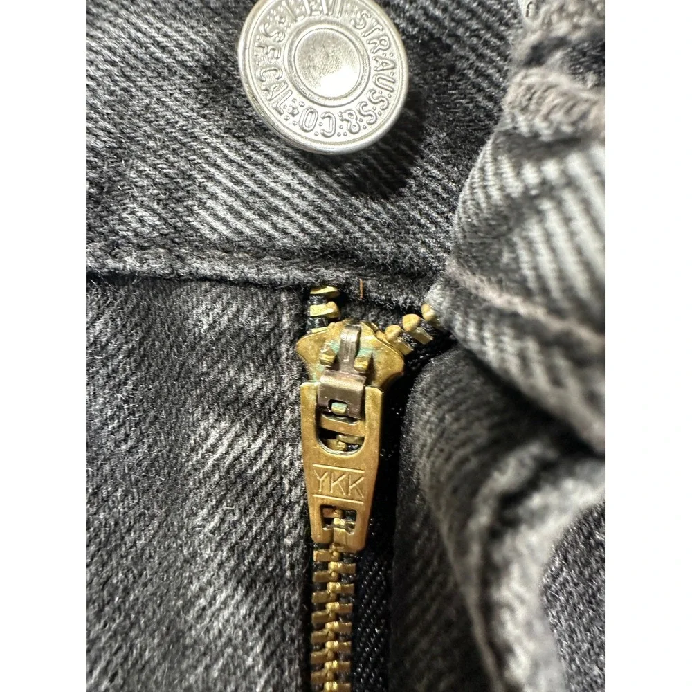 Vintage Y2K Levi's 550 Relaxed Fit Jeans Men 36x32 Black Tapered Leg Heavyweight